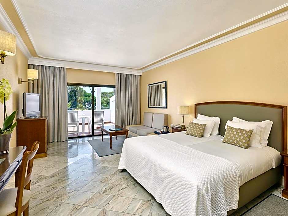 Ria Park Garden Hotel