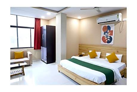 HOTEL VALLABH VILAS