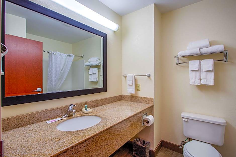 Best Western Nittany Inn Milroy