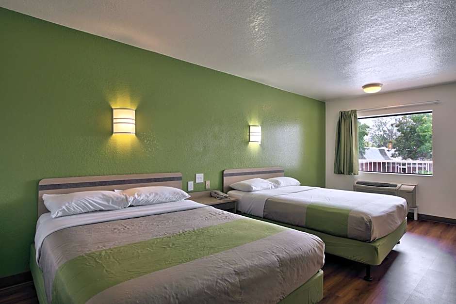 Motel 6-Tallahassee, FL - Downtown