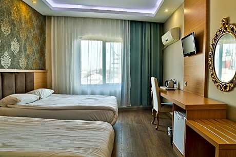 Budget Double Room ( No Balcony )