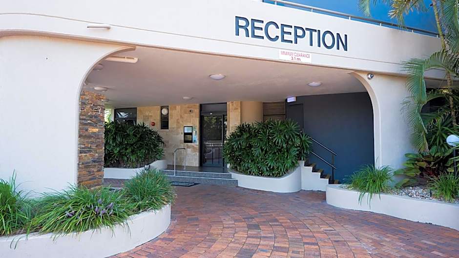 Alexander Holiday Apartments