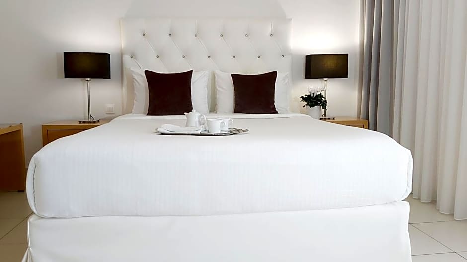 Akrogiali Exclusive Hotel (Adults Only)