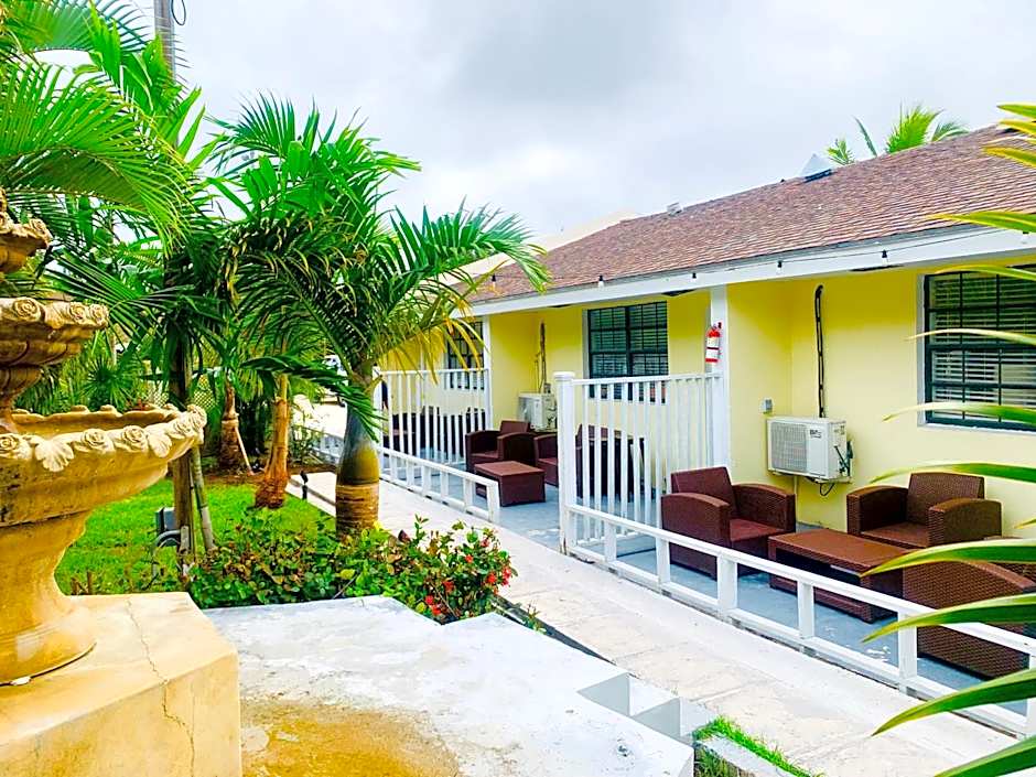 Colony Club Inn & Suites