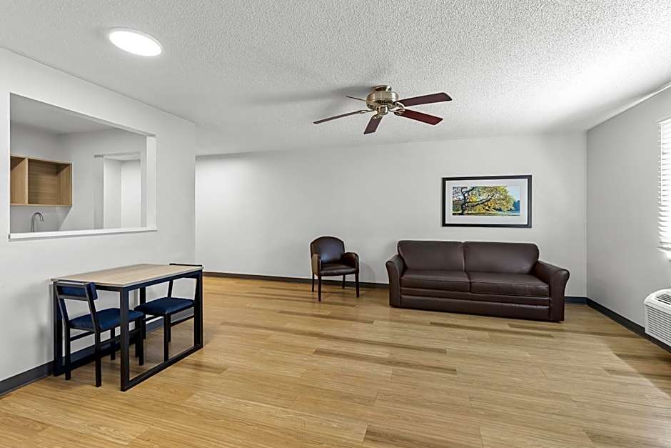 Suburban Studios Copley Akron West