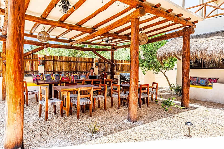 Atenea Holbox