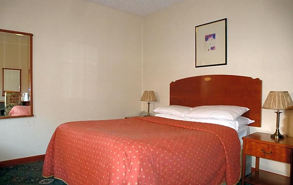 Somerton House Hotel