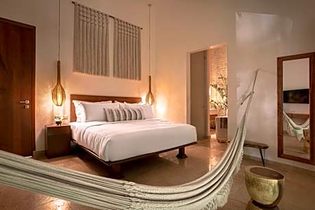 Deluxe Double Room with Bath