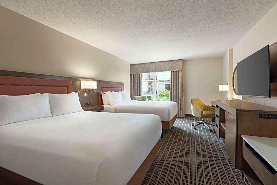 Hampton Inn By Hilton & Suites Greenville-Downtown-Riverplace