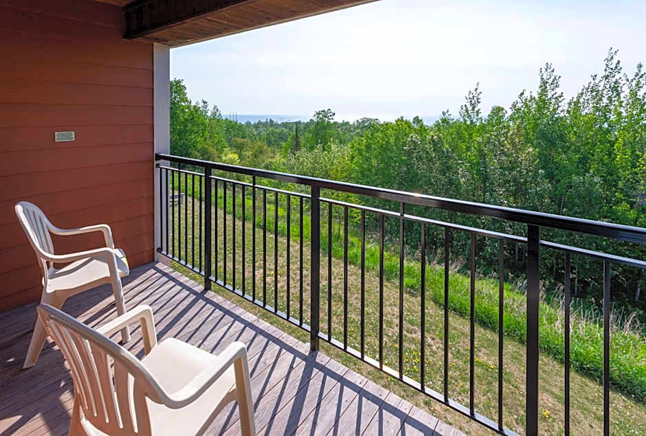 Black Beach Inn by GrandStay