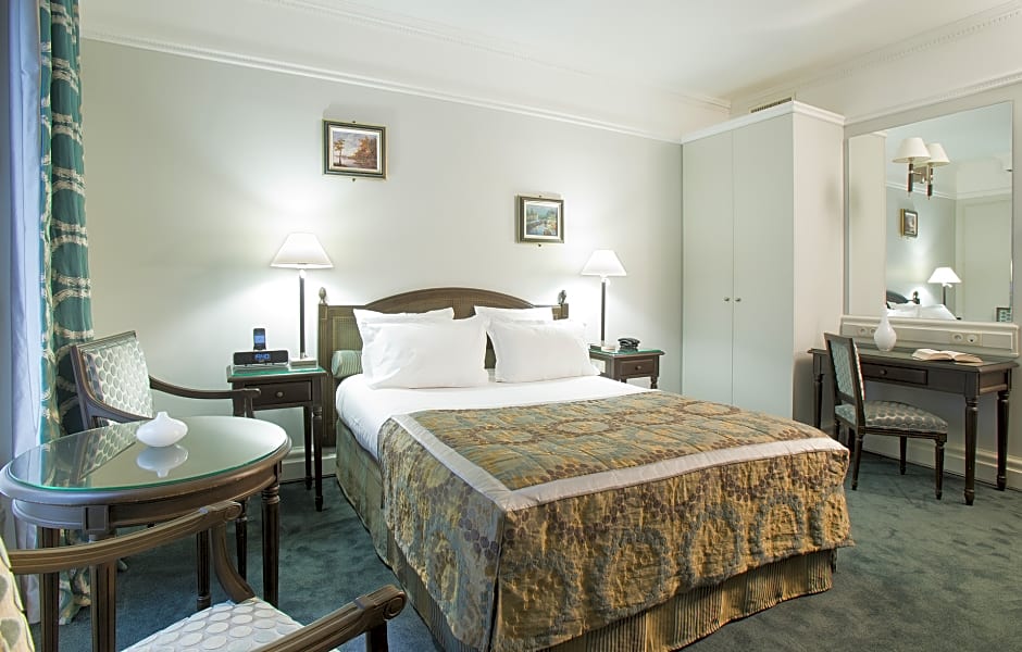 Hotel California Champs-Elysees