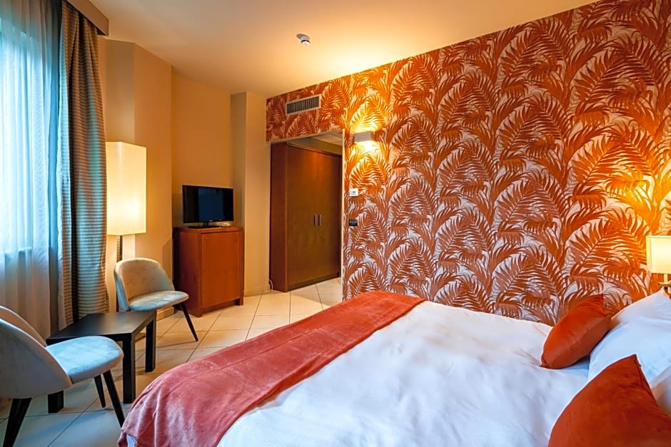 Hotel Parisi