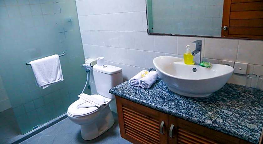 Aquarius Beach Hotel