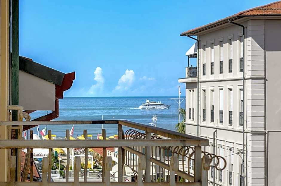 City Hotel
