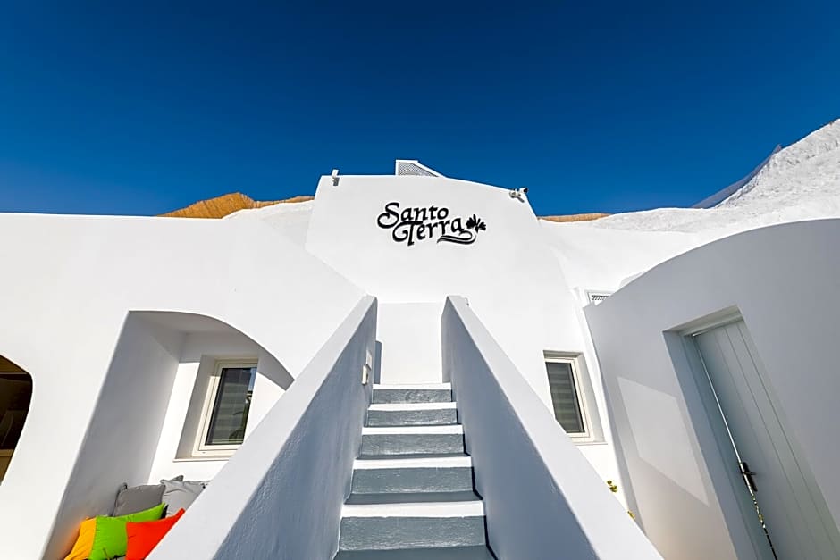 Santoterra Antigua Suites