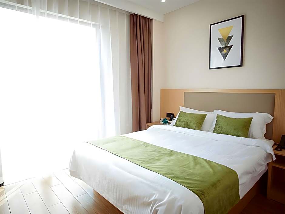 GreenTree Inn Express Nantong Development Zone Guibiyuan