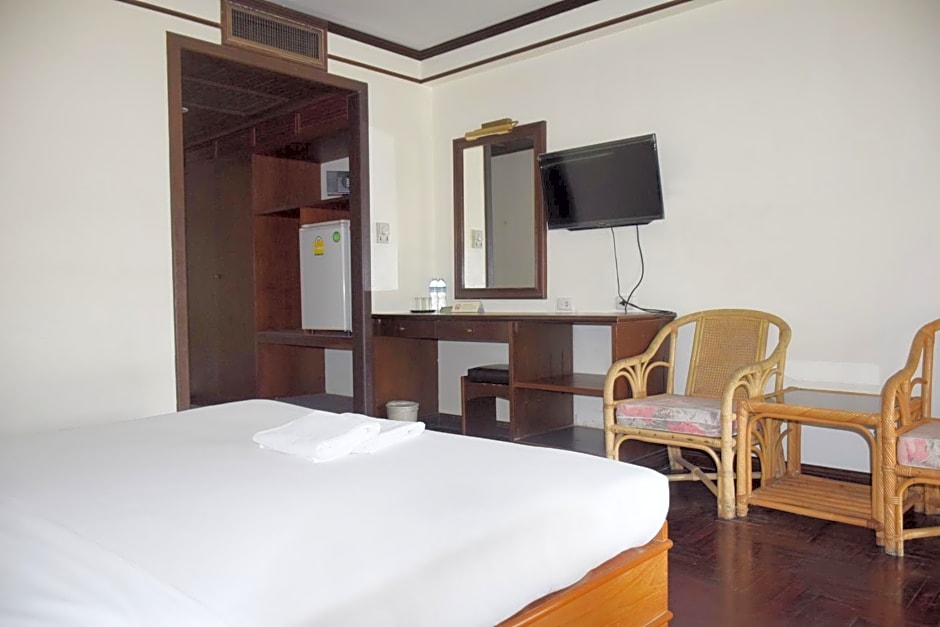 Puangpen Villa Hotel