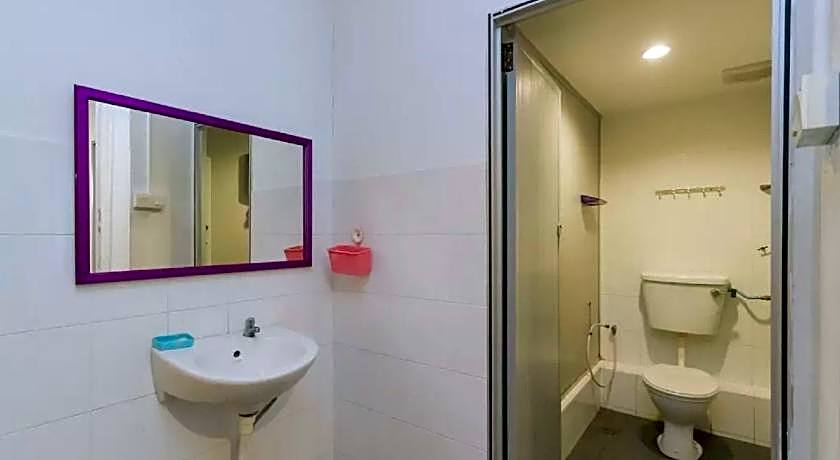 Cocoa Mews Cafe & Home