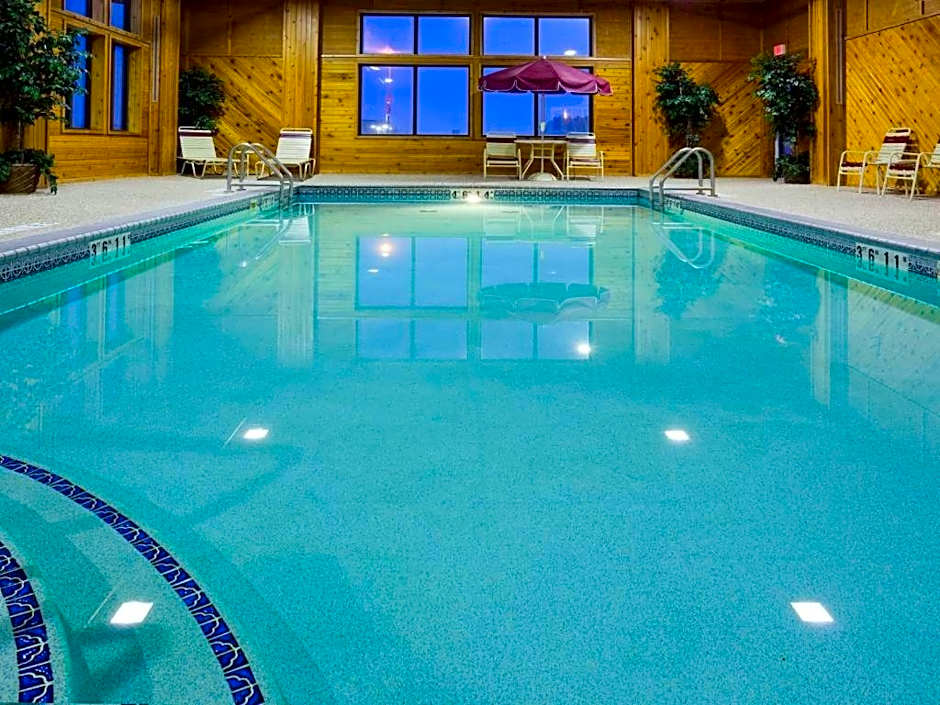 Holiday Inn Express & Suites Winner By IHG