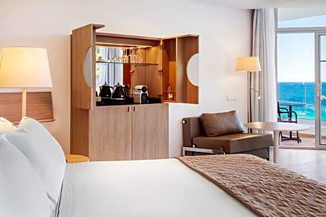 The Level Junior Suite