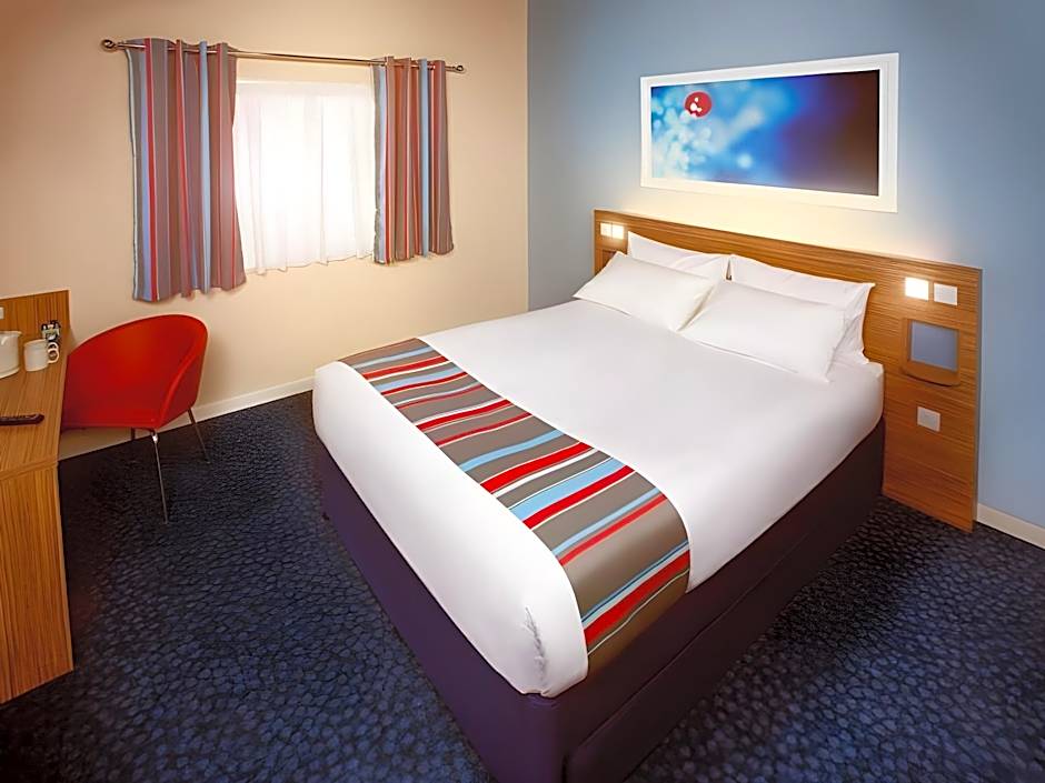 Travelodge Perth Broxden Junction
