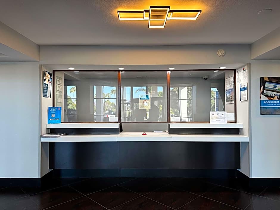 Studio 6 Suites Carson, CA