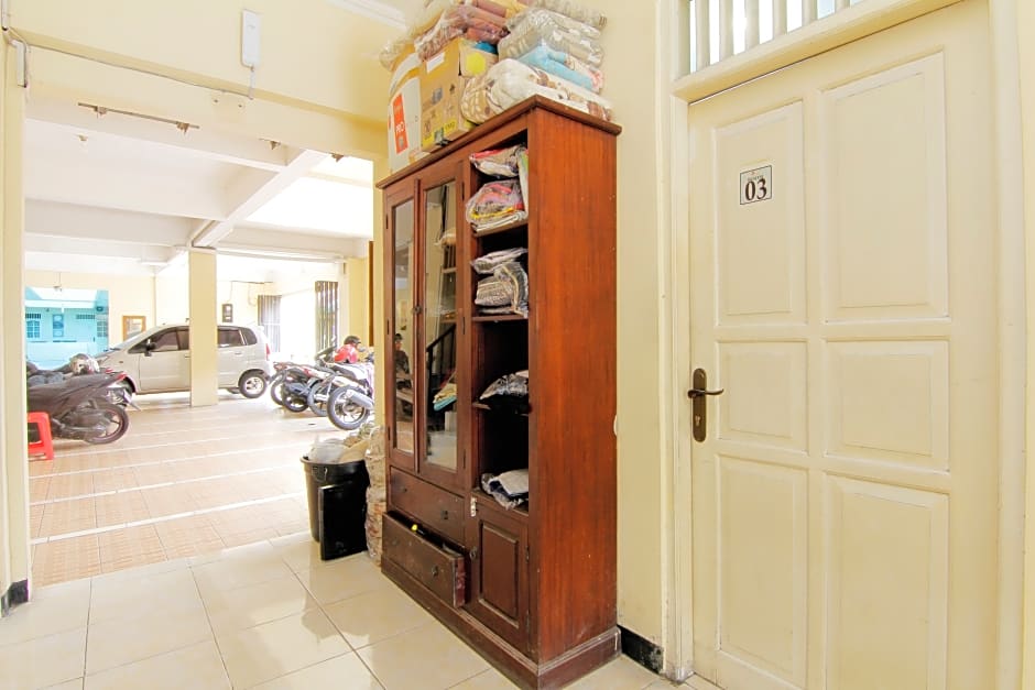 JJ House Gejayan by ZUZU