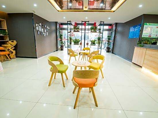 Junyi Hotel (Ningbo Railway Station)