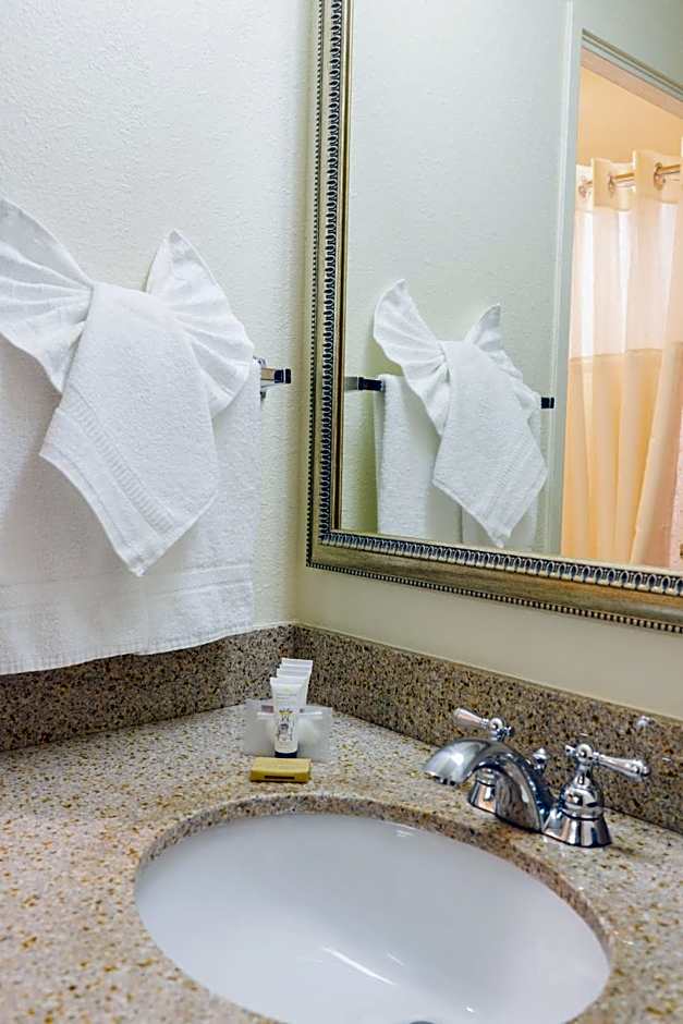 Oakland Airport Executive Hotel