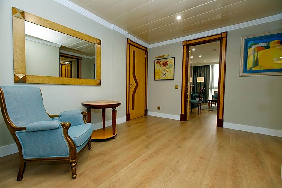 Oca Puerta del Camino Hotel