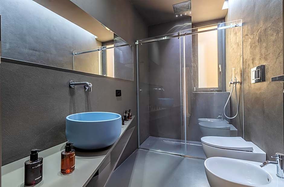 Fiveplace Design Suites & Apartments