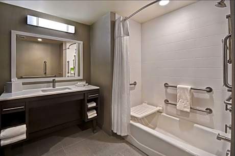 King Studio Suite - Hearing Access/Non-Smoking