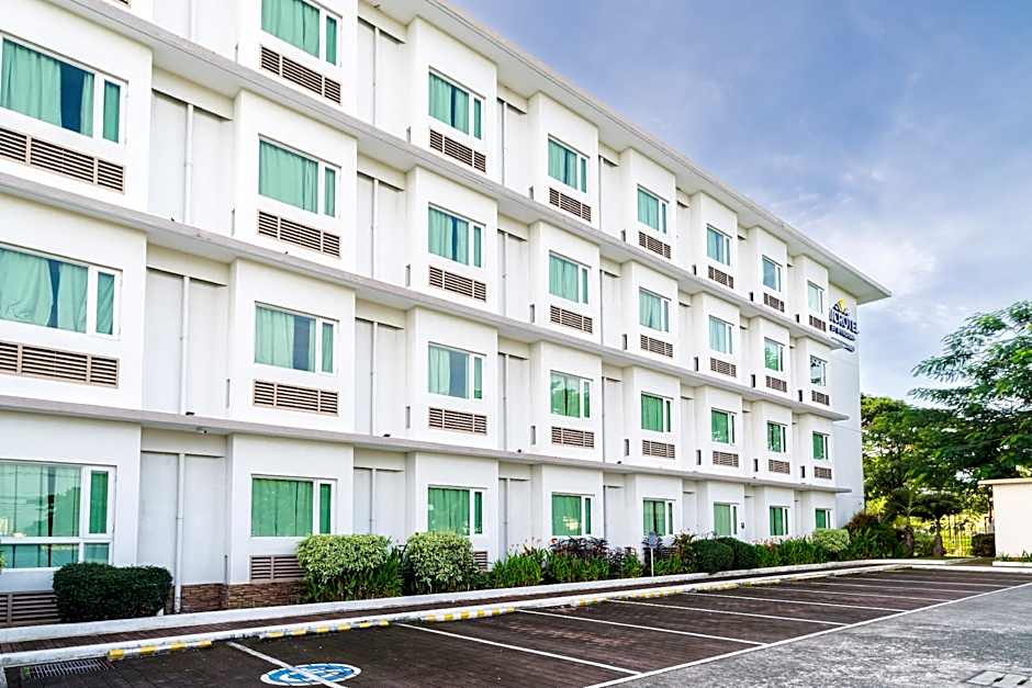 Microtel by Wyndham South Forbes near Nuvali