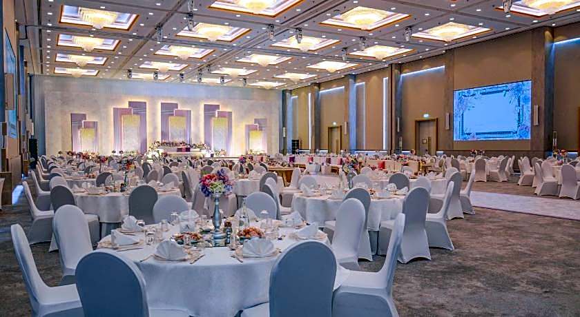 Crowne Plaza Bahrain By IHG