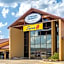 Super 8 by Wyndham Sherwood Park/Edmonton Area