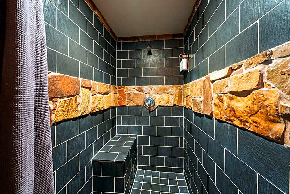 Nomads Hotel