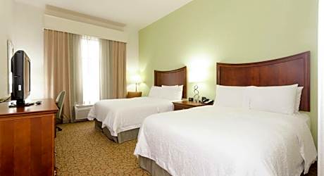 Queen Room with Two Queen Beds - Hearing Access/Non-Smoking