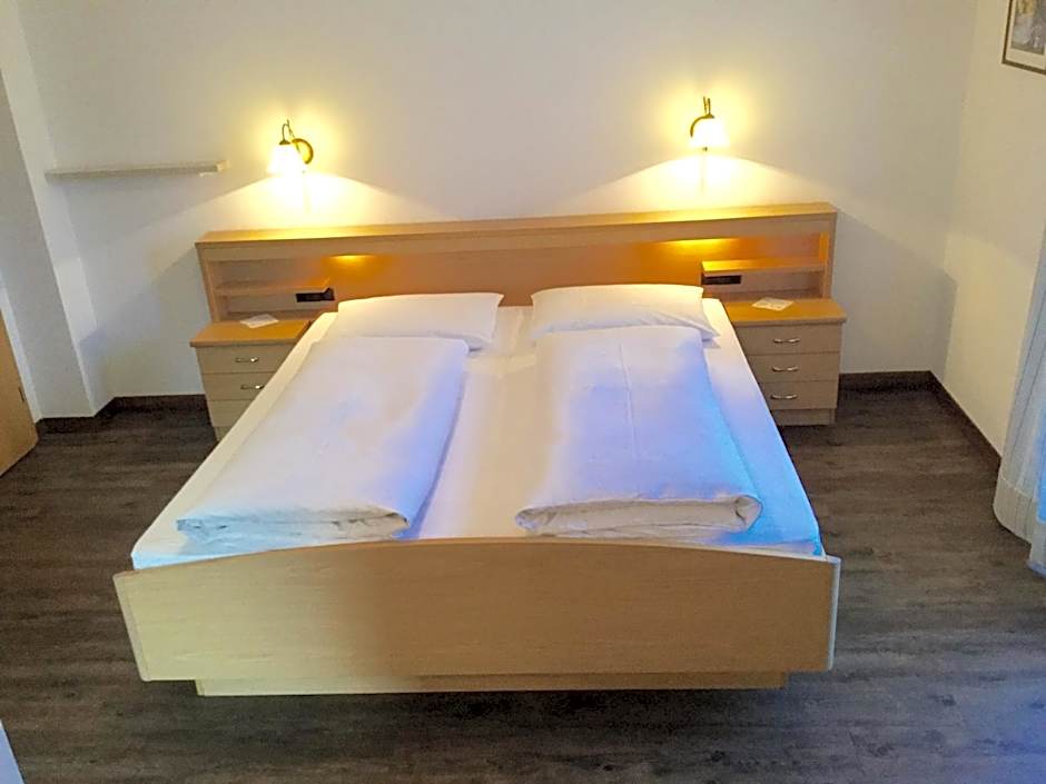 Alpenblick Bed & Breakfast