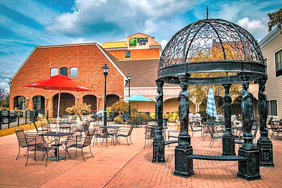 Holiday Inn Express Hotel & Suites Latham By IHG