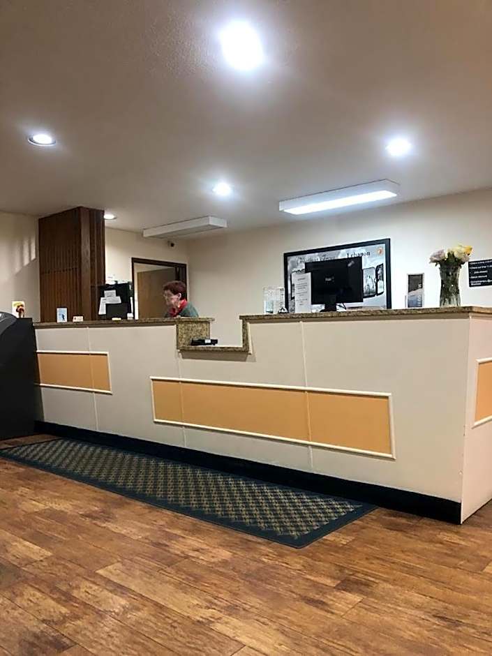 Super 8 by Wyndham Lebanon