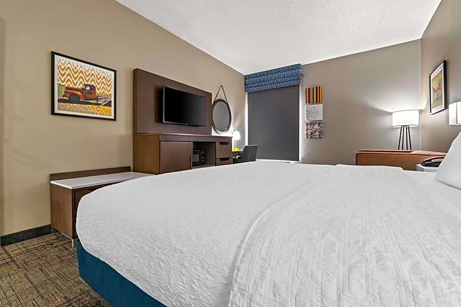 Hampton Inn By Hilton Jonesboro
