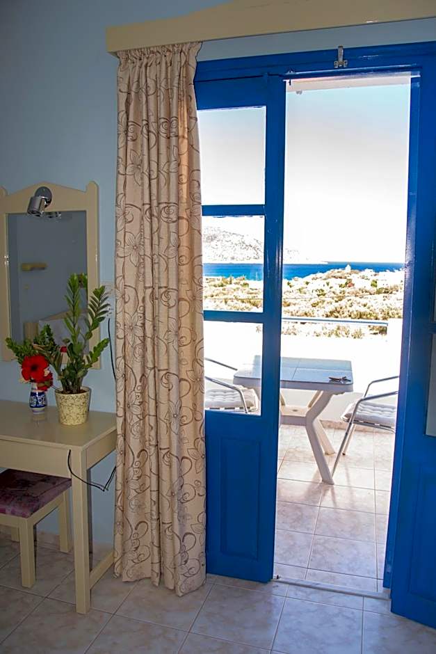 Vardes Hotel Studios