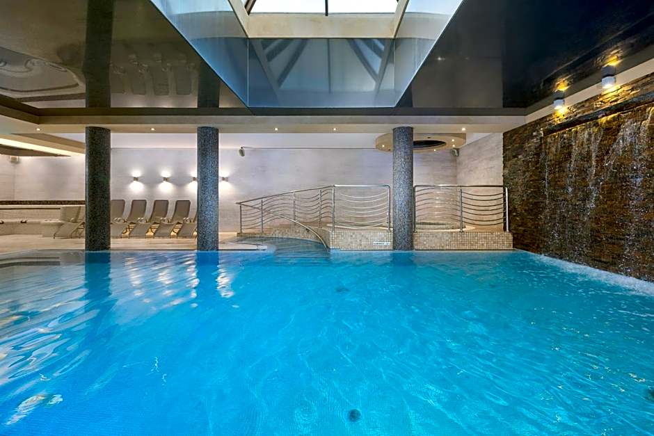 Hotel&Spa Stary Dziwnów basen swimming pool