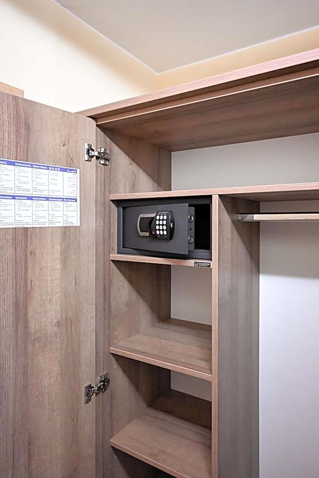 Brauerei Gasthaus Lohhof im Münchner Norden, direkt an der S1, nähe vom Flughafen, Zentrum, A92, Allianz Arena, Ruderregatta und Schießanlage G- Hochbrück entfernt, Internationale Küche