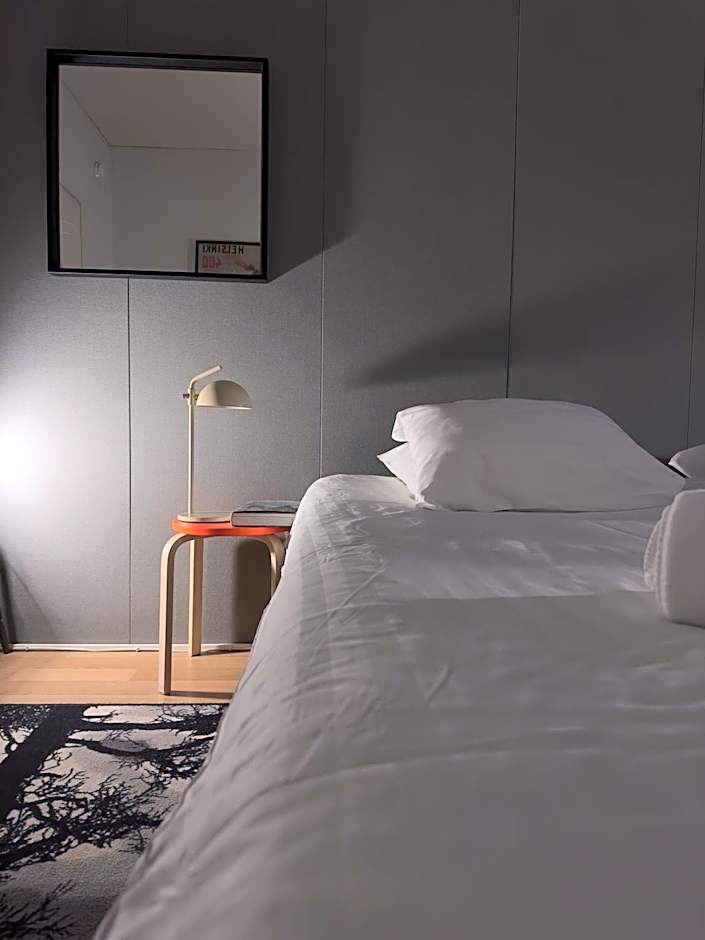 The Rooms Airport - 20Rooms