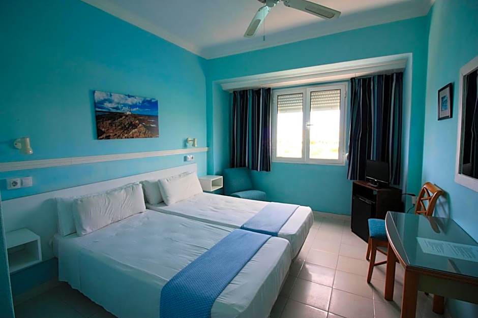 Cala Bona y Mar Blava