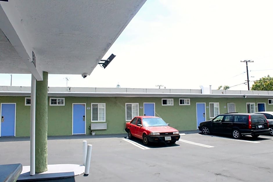 Town House Motel