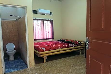 OYO 93766 Bunga Homestay Near Taman Lembah