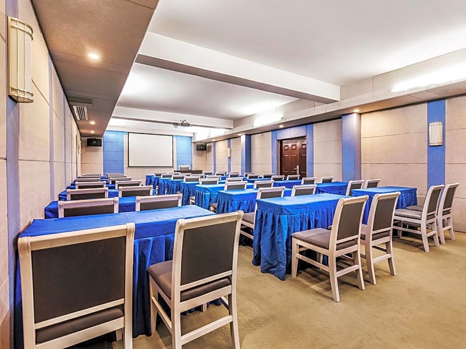 Borrman Hotel Xinyu May Flower Baoshi Park