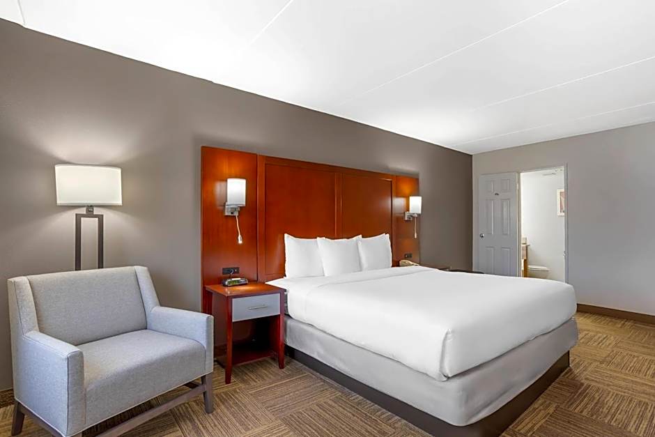 Comfort Inn Edgewater on Hudson River
